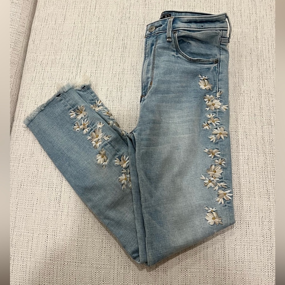 Abercrombie Jeans with floral detail